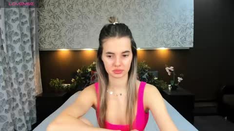 Donna On GMT2 Mon-Fri 3-9 AM online show from December 20, 2024, 1:14 am