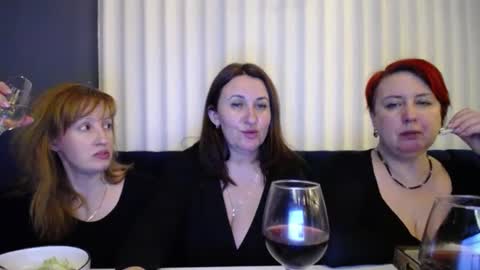 Tatiana 43 curvy sexy body and Joanna redhead 39 years online show from January 22, 2025, 5:59 pm