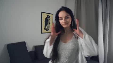 Victoria online show from March 29, 2026, 7:14 pm