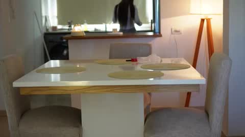 Donatella online show from November 26, 2025, 12:39 pm