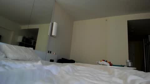 Sam online show from February 8, 2026, 7:23 am