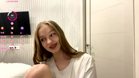 Snapshot of doreathagustave chatting on May 14, 2026, 9:10 pm Anika online show from May 14, 2026, 9:10 pm