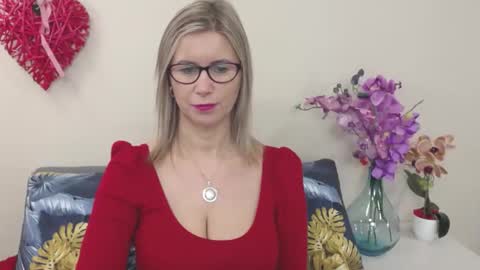 Snapshot of doreenkiss chatting on January 3, 2025, 7:16 am DoreenSexy online show from January 3, 2025, 7:16 am
