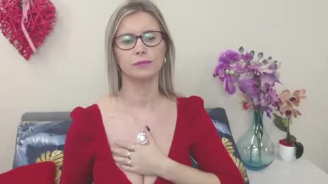 Snapshot of doreenkiss chatting on January 21, 2025, 10:19 am DoreenSexy online show from January 21, 2025, 10:19 am