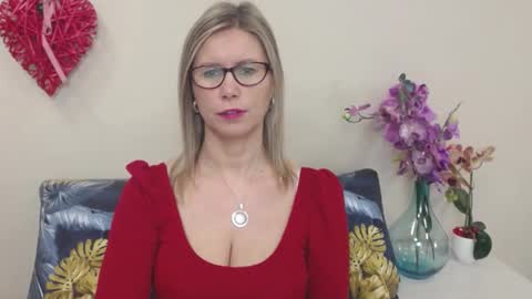 Snapshot of doreenkiss chatting on January 31, 2025, 7:29 am DoreenSexy online show from January 31, 2025, 7:29 am