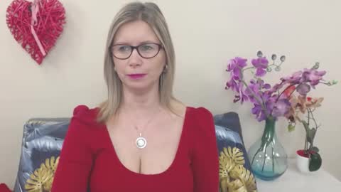 Snapshot of doreenkiss chatting on March 6, 2025, 7:14 am DoreenSexy online show from March 6, 2025, 7:14 am