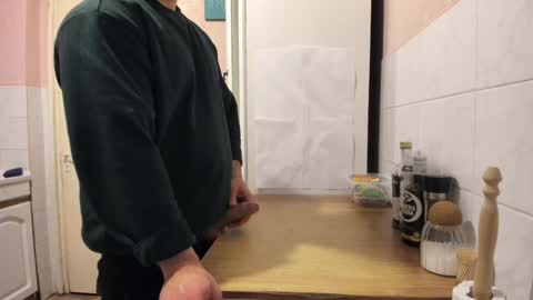 menu  below online show from December 20, 2024, 9:28 pm