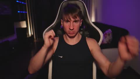 Dorian Reyes online show from November 12, 2025, 11:14 pm