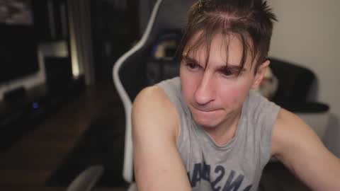 Dorian Reyes online show from January 15, 2026, 2:05 am