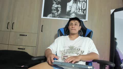 dorman_boy online show from May 18, 2026, 3:57 am