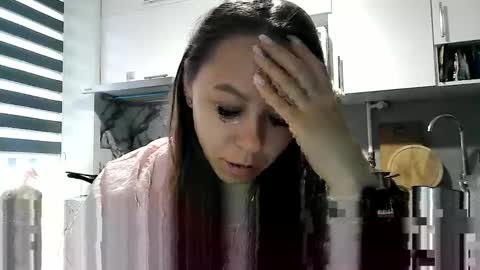 Dorrie Ann online show from November 3, 2025, 6:36 am