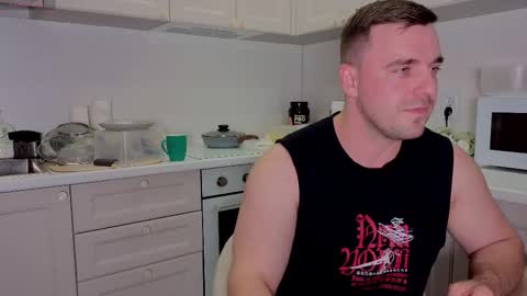 Snapshot of dosilasa chatting on September 29, 2025, 8:35 pm Sasha online show from September 29, 2025, 8:35 pm