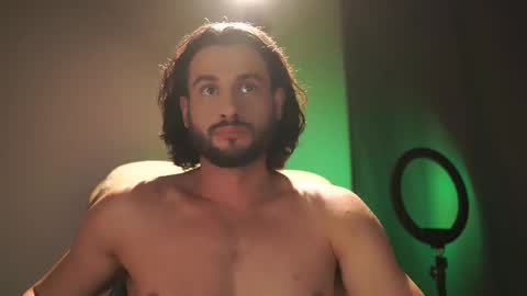 Keen online show from October 18, 2025, 6:30 pm