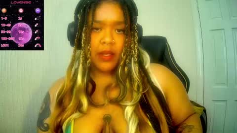 DeeDee online show from June 10, 2026, 12:04 pm
