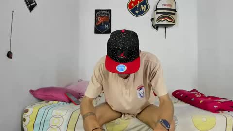 douglas_gallegos online show from December 10, 2024, 8:27 pm