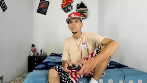 douglas_gallegos online show from January 17, 2025, 7:27 pm