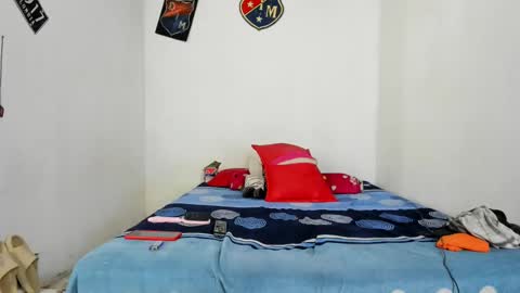 douglas_gallegos online show from January 31, 2025, 1:54 am