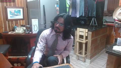 Snapshot of dr_simon84 chatting on December 24, 2024, 2:10 am Dr Simon online show from December 24, 2024, 2:10 am