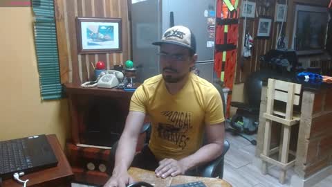 Snapshot of dr_simon84 chatting on December 31, 2024, 5:22 am Dr Simon online show from December 31, 2024, 5:22 am