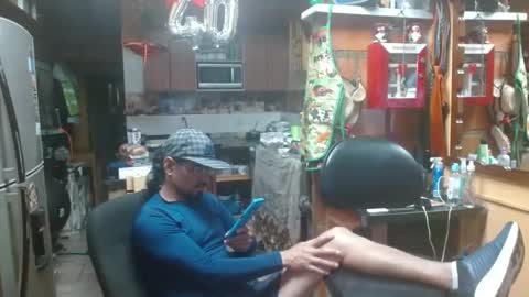 Snapshot of dr_simon84 chatting on January 13, 2025, 1:56 am Dr Simon online show from January 13, 2025, 1:56 am