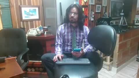 Snapshot of dr_simon84 chatting on January 27, 2025, 3:04 am Dr Simon online show from January 27, 2025, 3:04 am