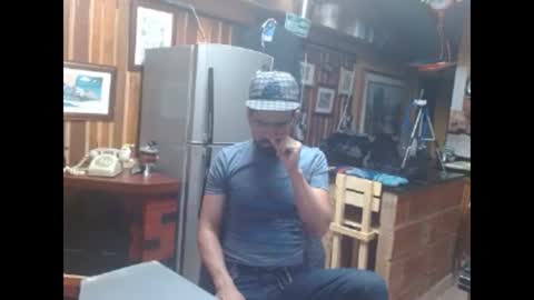 Snapshot of dr_simon84 chatting on March 2, 2025, 6:48 am Dr Simon online show from March 2, 2025, 6:48 am