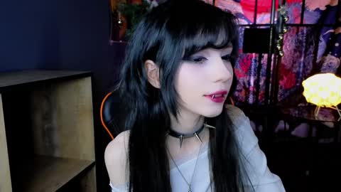 Draculaura online show from January 9, 2025, 3:34 pm