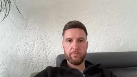 dragomir888888 online show from April 13, 2026, 12:43 pm