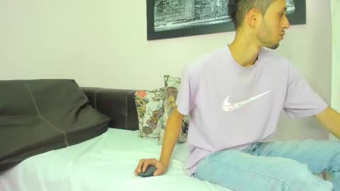 Drake and Zara online show from November 26, 2025, 12:28 pm