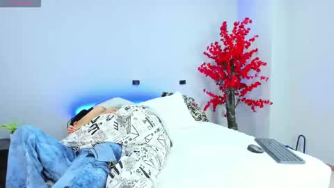 Drake and Zara online show from February 18, 2026, 12:01 pm