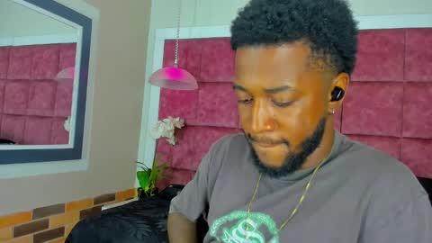 ---Drake--- online show from December 20, 2024, 11:37 pm