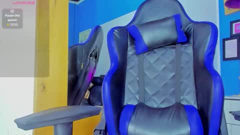 ---Drake--- online show from September 18, 2025, 12:01 am