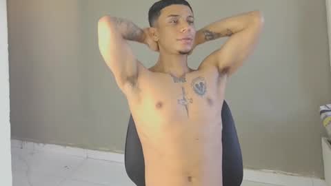 Snapshot of drake_the_kingmaster chatting on December 4, 2024, 9:57 pm ig kingmaster777 online show from December 4, 2024, 9:57 pm