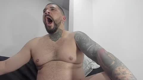 drake whitee Independent Model online show from December 3, 2024, 6:26 am