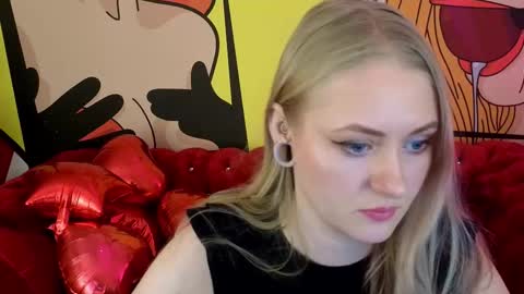 Lina online show from February 12, 2026, 7:03 am