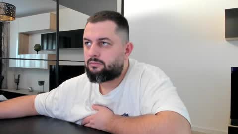 Draven A online show from March 9, 2025, 2:43 pm