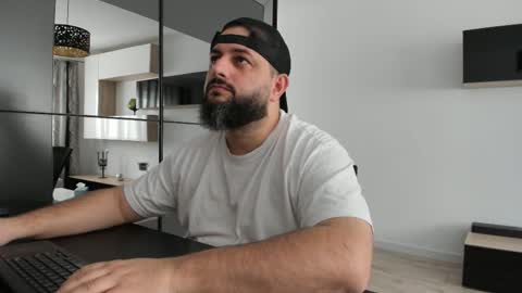 DravenPeak online show from November 1, 2025, 10:06 am