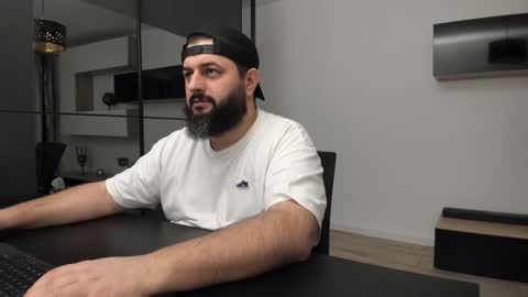 DravenPeak online show from December 21, 2025, 7:21 pm