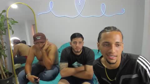 dreack_77 online show from January 6, 2026, 10:12 pm