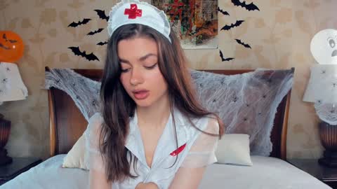 Hi Im Monika Welcome to my room online show from October 28, 2025, 8:40 am