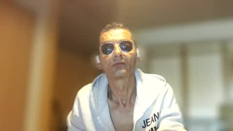 Dreambob online show from June 4, 2026, 6:52 am