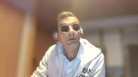 Dreambob online show from June 10, 2026, 5:56 pm