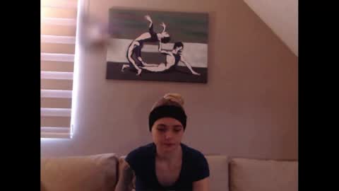 A girl online show from December 23, 2024, 7:38 am