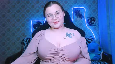 dreamforyoue2 online show from November 4, 2025, 8:52 pm