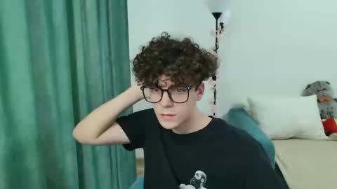 Snapshot of dreamgonetan chatting on September 23, 2025, 2:31 pm dreamgonetan online show from September 23, 2025, 2:31 pm