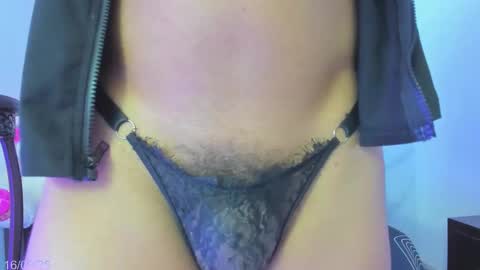 Snapshot of dreams_chloe chatting on September 16, 2025, 5:19 am dreams_chloe online show from September 16, 2025, 5:19 am