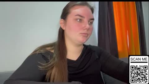 Mila online show from January 6, 2026, 9:13 am