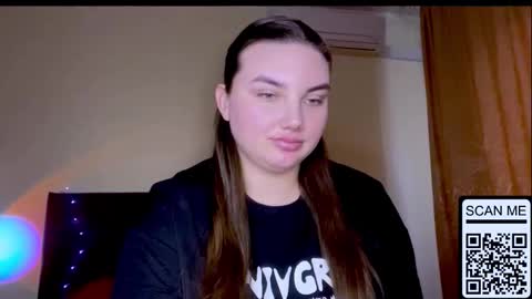 Mila online show from February 20, 2026, 3:34 pm