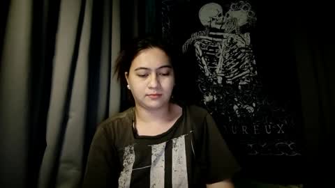 dreamycreamyst online show from January 17, 2025, 11:59 am