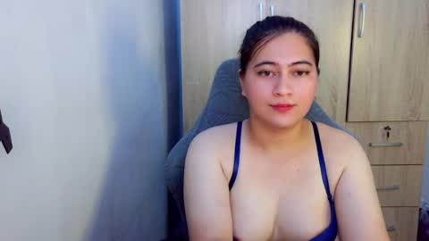 dreamycreamyst online show from June 10, 2026, 1:21 pm